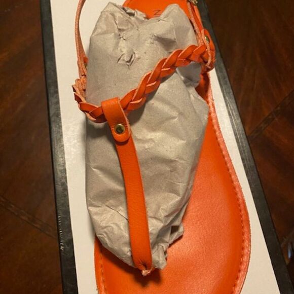 Nine West Orange Thong Slingback Flat sandals, size 10 1/2 - Picture 3 of 8
